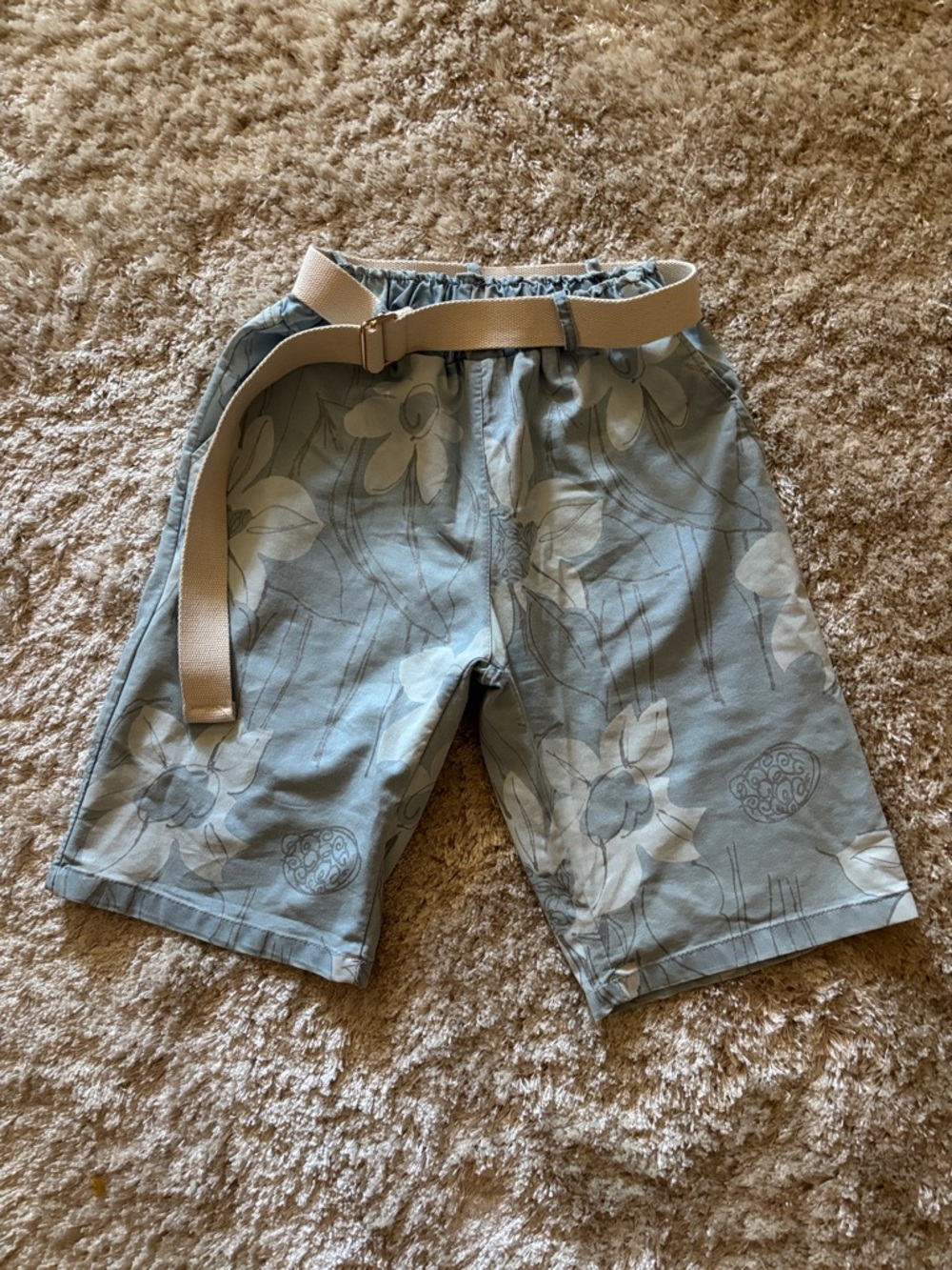 Italian Light Blue Floral Pull-On Shorts with Beige Belt